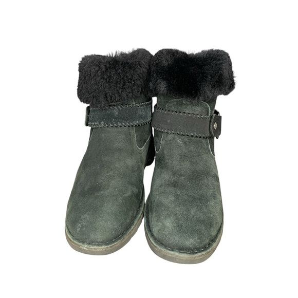 UGG Cedric style 1012360 black suede sheepskin and shearling boots. Size 8 - Picture 2 of 12